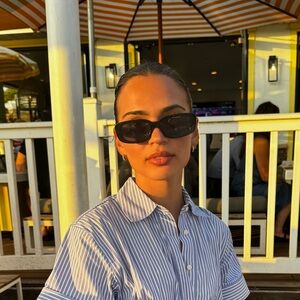 Meet your Posher, Ella